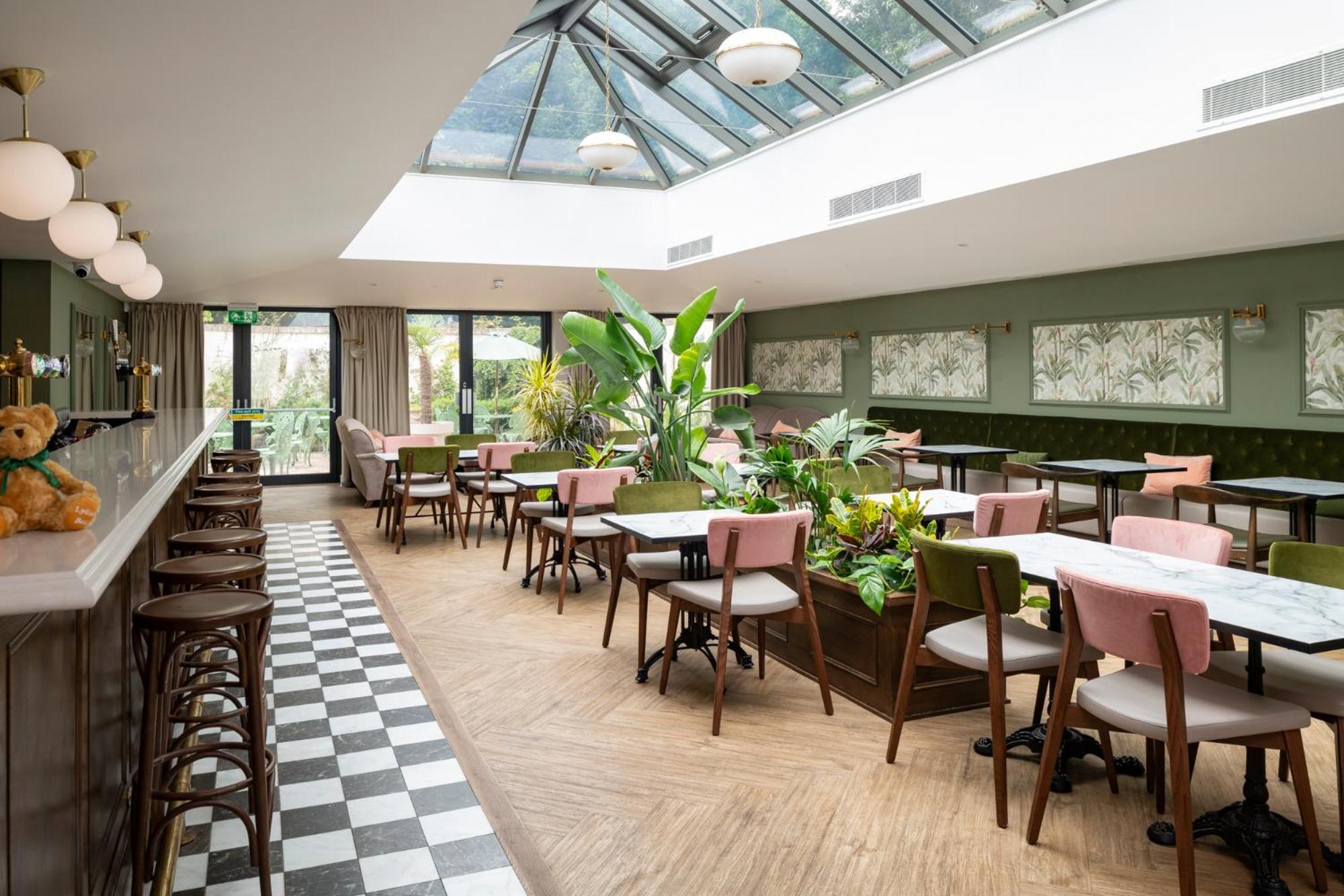 Lydiard Park Hotel Swindon Exterior foto